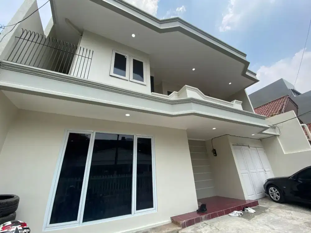 *HOT PRICE* DIJUAL RUMAH SIAP HUNI BARU SELESAI RENOVASI AREA PRIME SENOPATI JL.CIOMAS KEBAYORAN BARU JAKARTA SELATAN