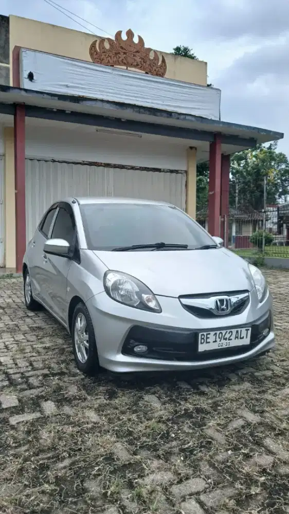 Honda Brio manual  EMT 2015 silver