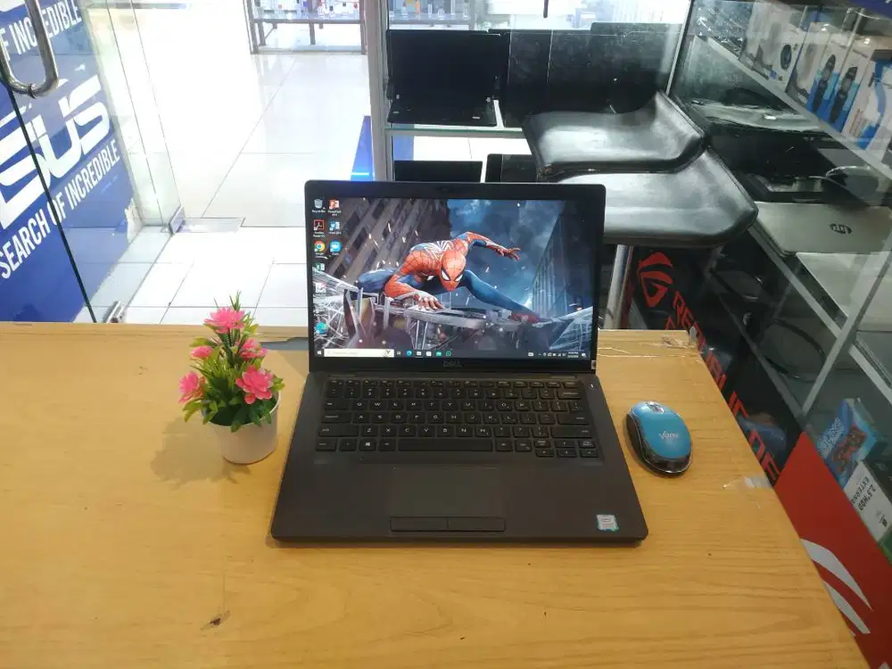LAPTOP DIJUAL DELL LATITUDE 5400 CORE i5 GEN 8 RAM 8GB SSD 256GB