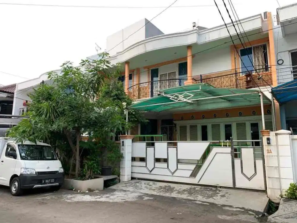 Disewakan Rumah 2 1/2 Lantai Semi Furnsihed Muara Karang Blok 10 - Jakarta Utara