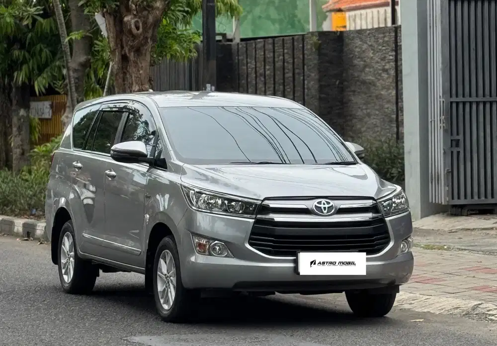 KIJANG INNOVA REBORN G 2019 / 2018 Matic Murah Kredit Bekas Surabaya