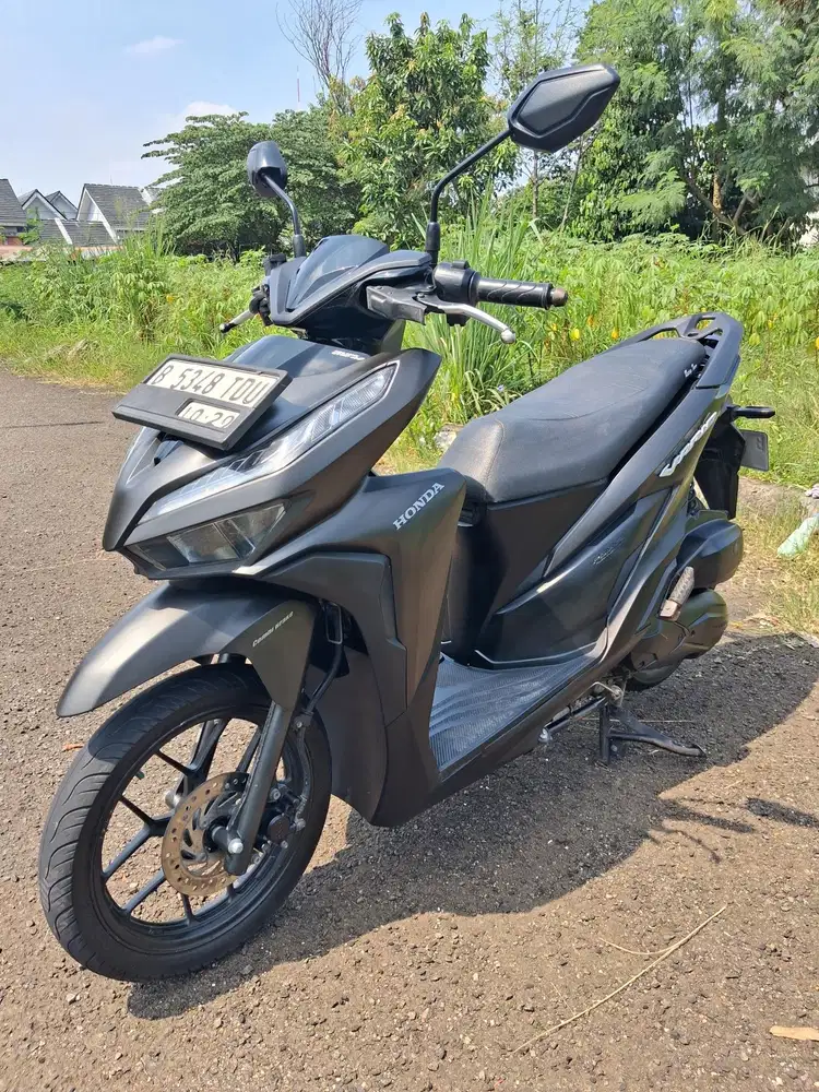(A) Honda Vario 125 Cbsiss Tahun 2019
