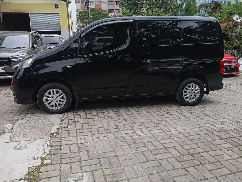 Nissan Evalia 2012 Bensin