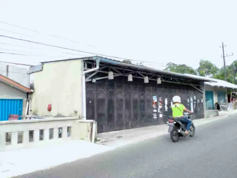 Disewa Ruko (3 unit gandeng) 1 lantai di Jl. Belantu (dekat pasar Baro), Tg. Pandan, Belitung.