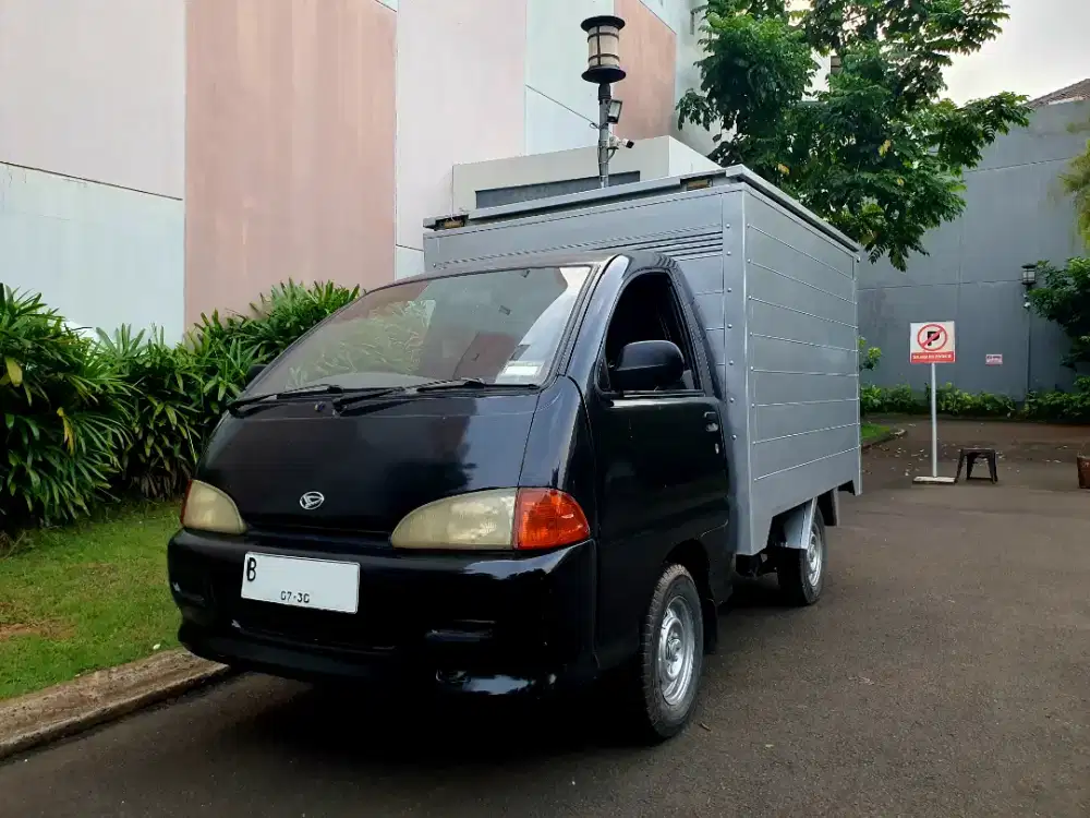 MOBIL BOX BARANG ISTIMEWA!