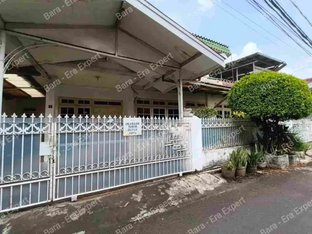 Jual rumah besar harga murah di Rawamangun. Cocok untuk rumah, kost maupun kantor. Harga nego sampai jadi!!!