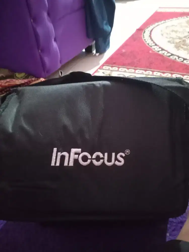 Proyektor infokus