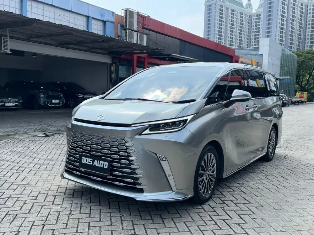 Lexus LM 350 h 2025