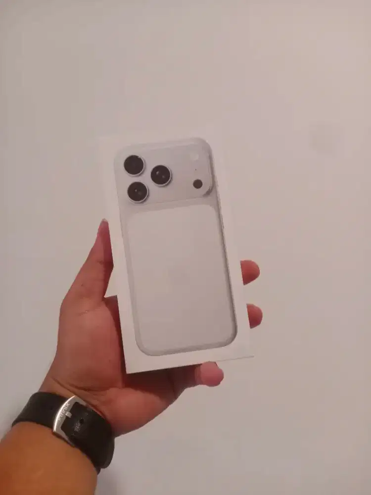 IPHONE 17 PRO SILVER PROMO CICILAN 0 CUKUP MODAL KTP