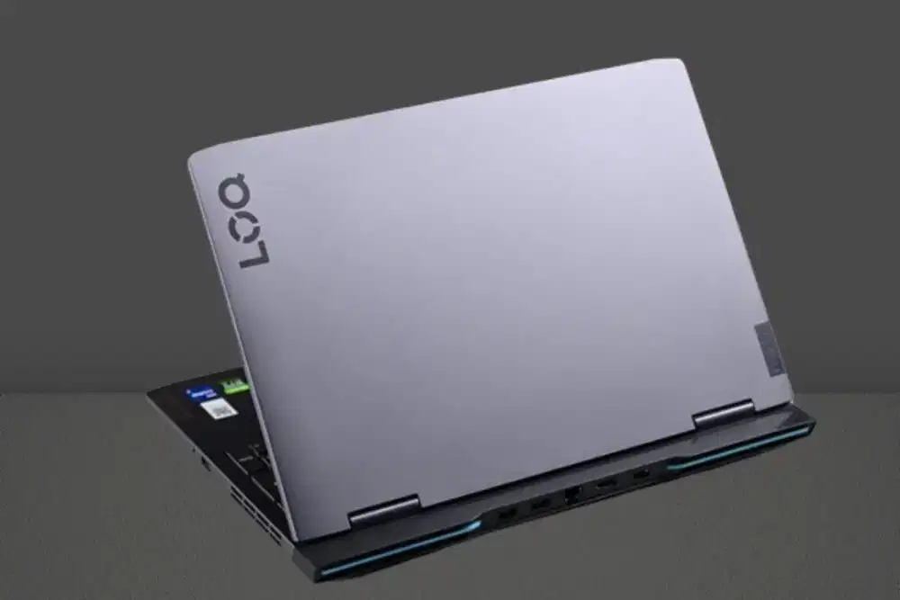 Laptop Lenovo LOQ ESSENTIAL RTX5060 kredit mudah dan cepat.