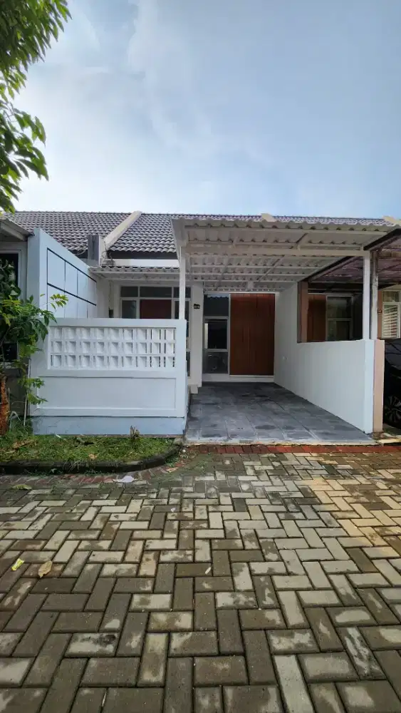 Dijual rumah di gardens @candi sawangan cluster kamila 2