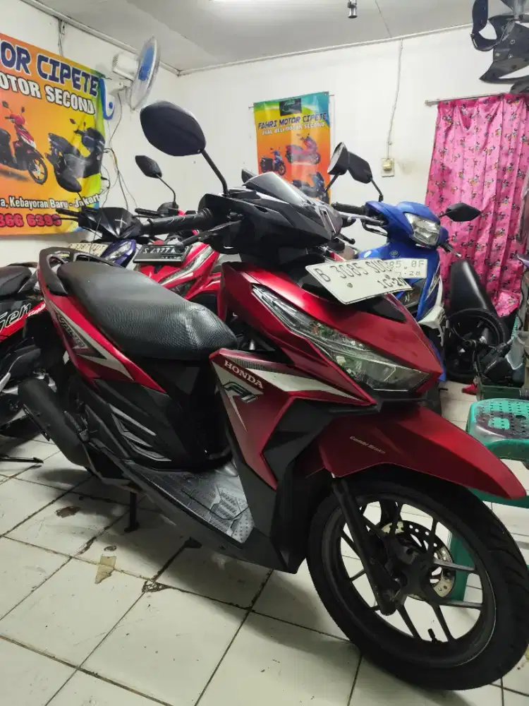 Honda Vario 125 LED OLD Lengkap