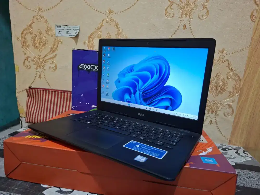 Laptop Dell Latitude 3490 CORE I5 GEN7 - SSD 256GB -8GB -Desaigner