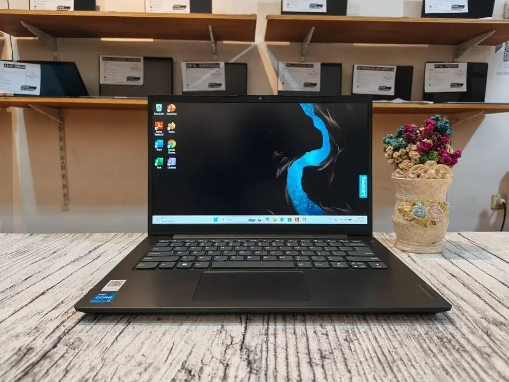 PROMO LAPTOP LENOVO V14-G3//CORE I3-1215U