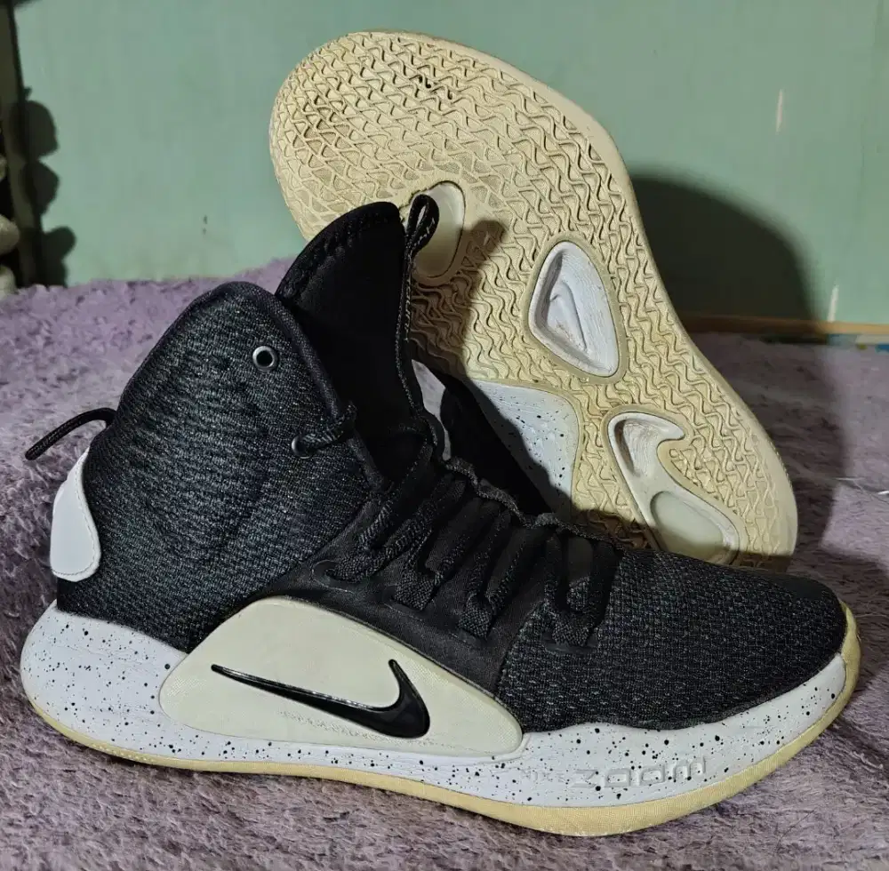 Nike Hyperdunk X