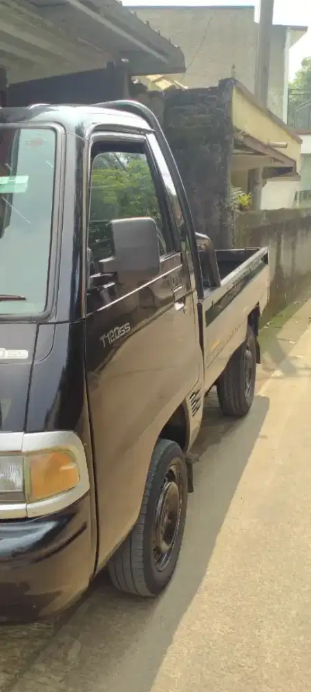 Mitsubishi Carry 2013 Bensin