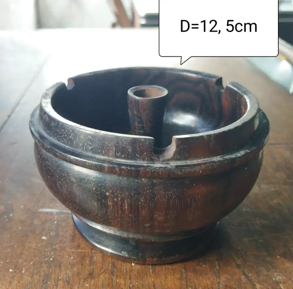 Asbak kayu estetik