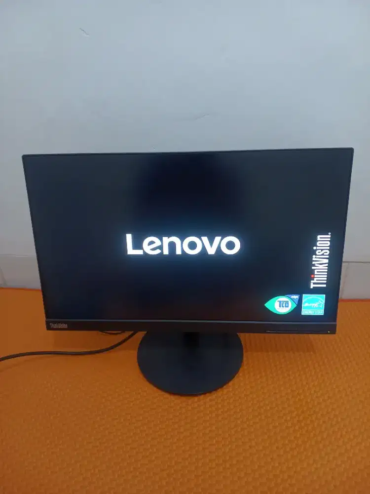 Monitor LED Lenovo Thinkvision