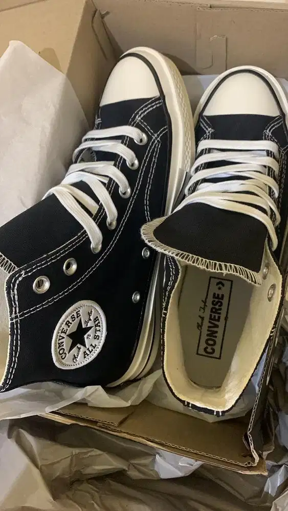 Converse (unisex) || Sepatu wanita (Burgendy)