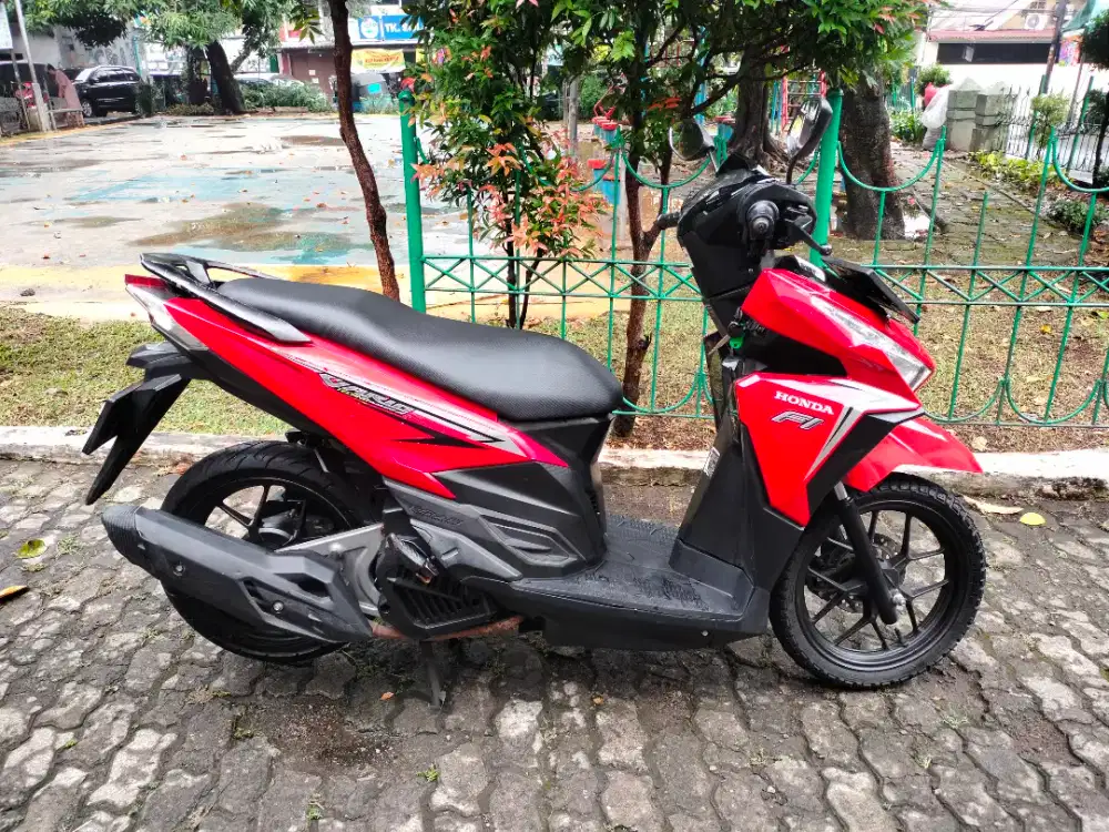 HONDA VARIO FI LED 125 ISS 2017 pajak panjang/B.(Bekasi kabupaten)