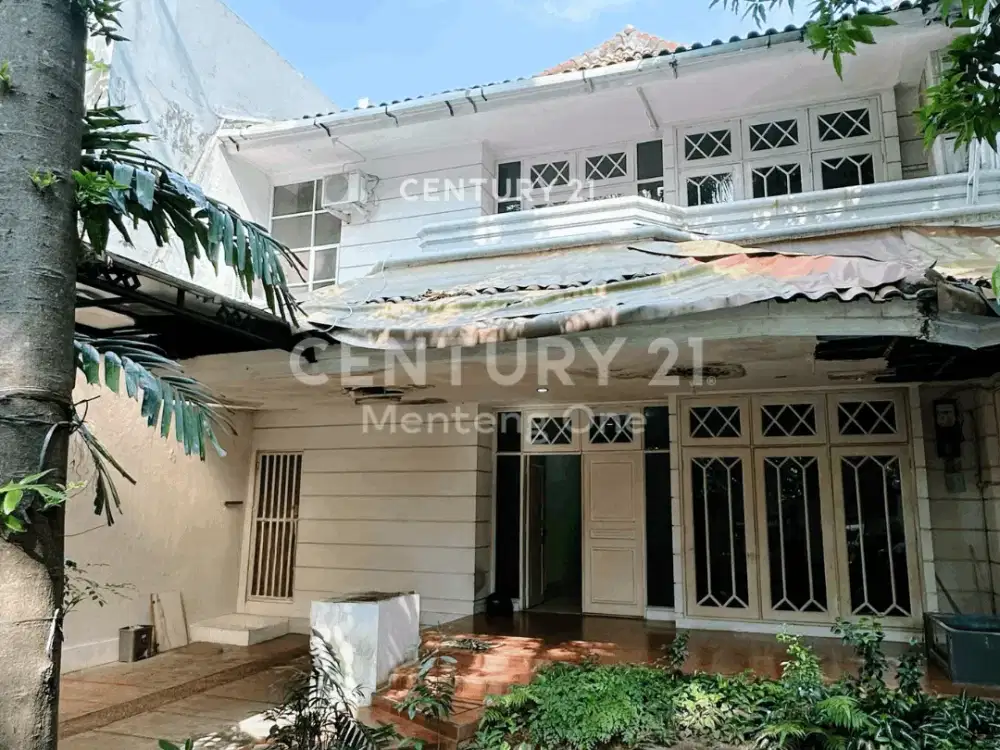 Rumah Minimalis Asri Dekat Taman Suropati