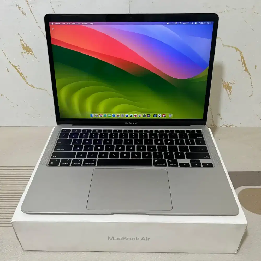 Macbook Air M1 2020.