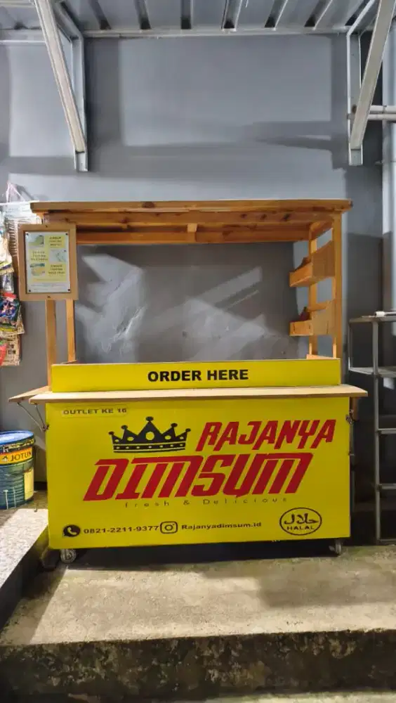 Gerobak kayu dimsum