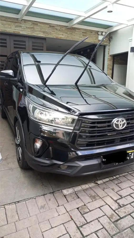 Dijual mobil innova hitam