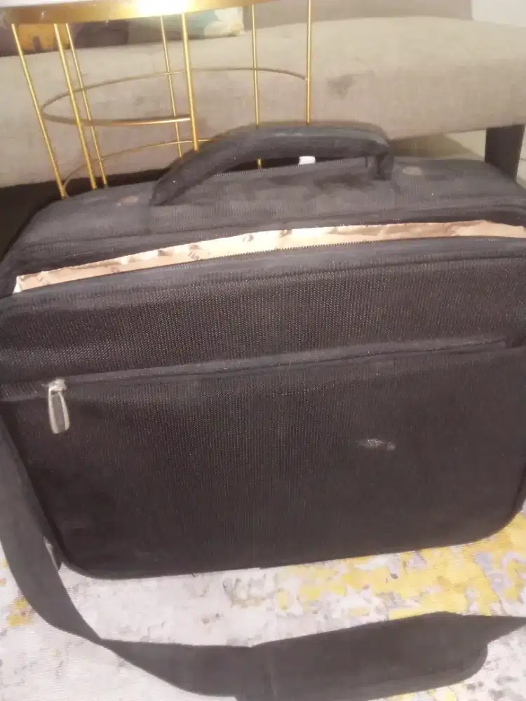 Jual tas untuk menyimpan dokumen surat berharga.