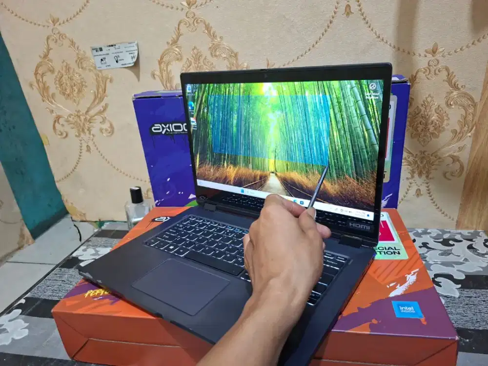 Laptop Acer Travelmate Spin P414RN-51 • Core i3-1115G4 •SSD 256GB -8GB