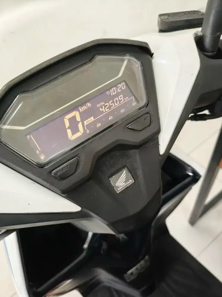 Honda Vario 125 thn 2018 Ss lengkap
