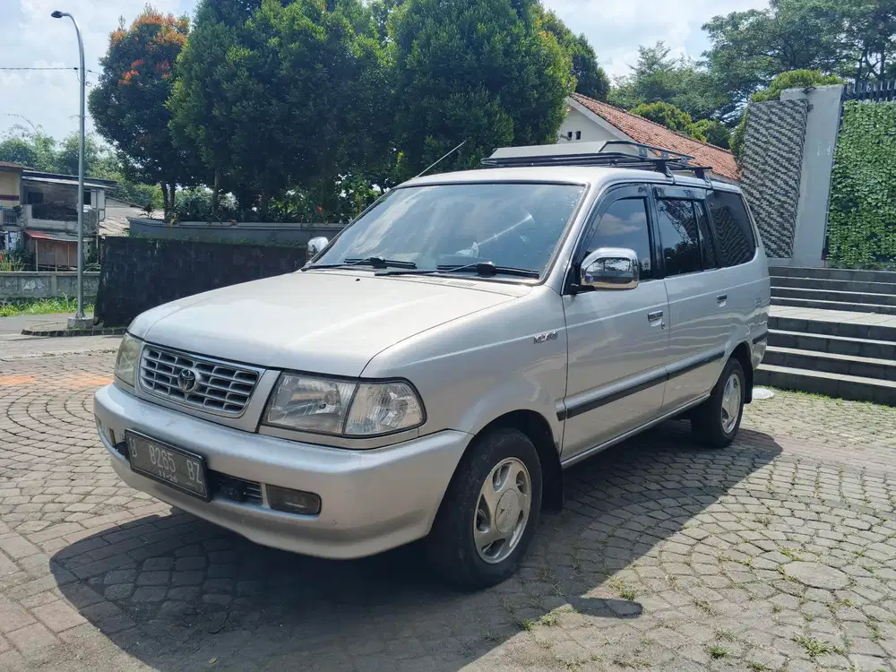 Toyota Kijang lgx luxury  2001