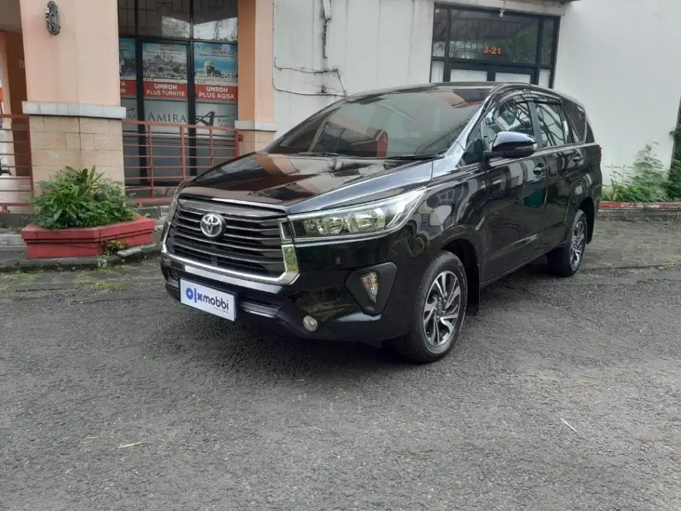 Pajak Panjang - Toyota Kijang Innova 2.4 G Solar-AT 2025