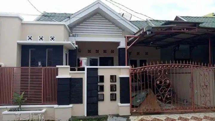 DISEWAKAN RUMAH NYAMAN & STRATEGIS DI RINGROAD MEDAN, HUB:089528185535