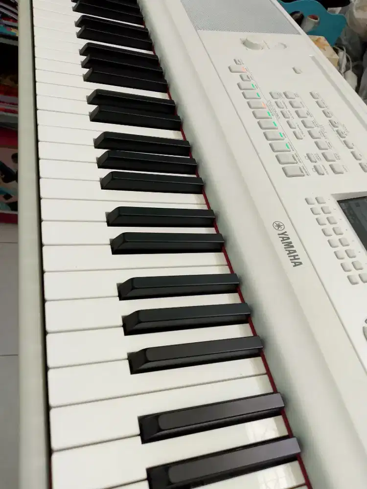 Yamaha DGX 670 White putih super piano yamaha terbaru key piNi 88x