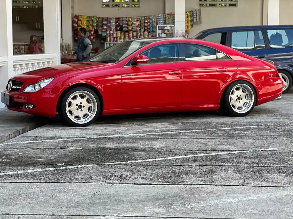 Mercedes-Benz CLS 350 2006 — Elegan, Mewah, dan Tetap Berkelas