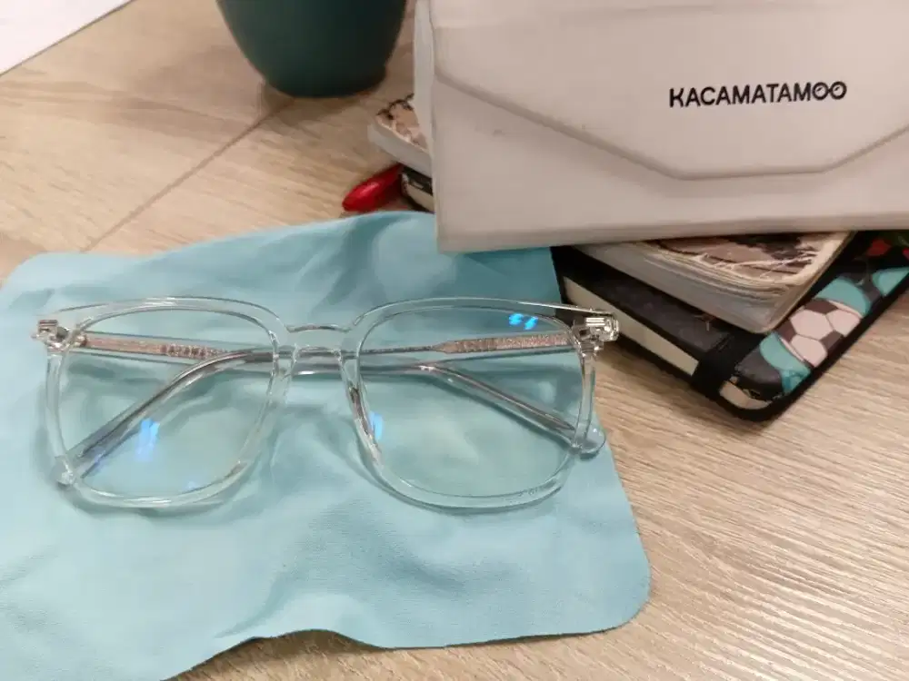 Kaca mata, Frame & Lensa (bluechromic) by Kacamatamoo
