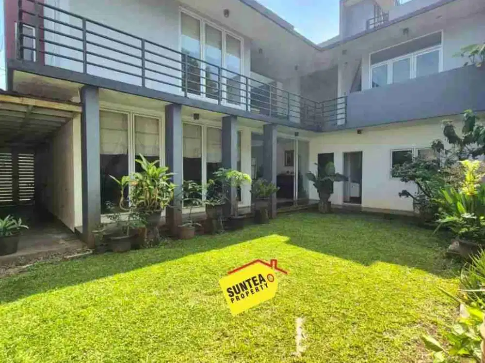 Rumah Jual Dengan Halaman Luas Bintaro Sektor 9, 0993