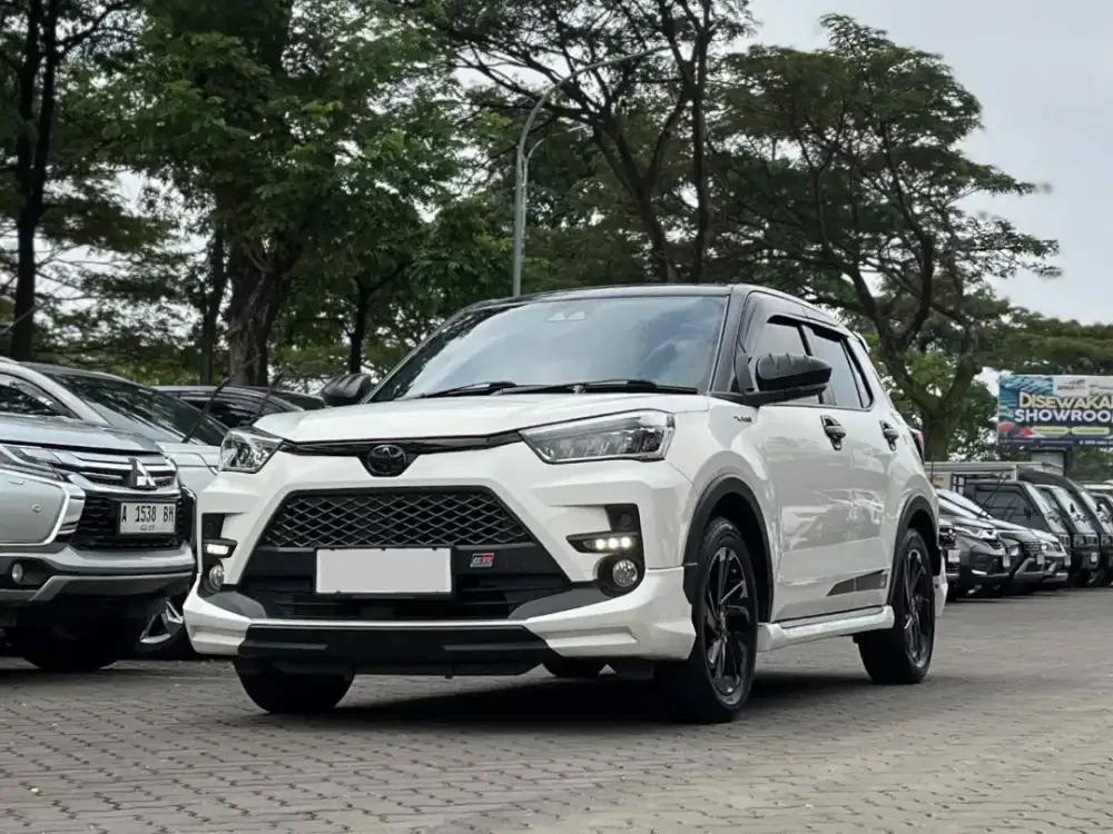[ TERAWAT ] TOYOTA RAIZE GR SPORT TSS 1.0 AT MATIC PUTIH 2021