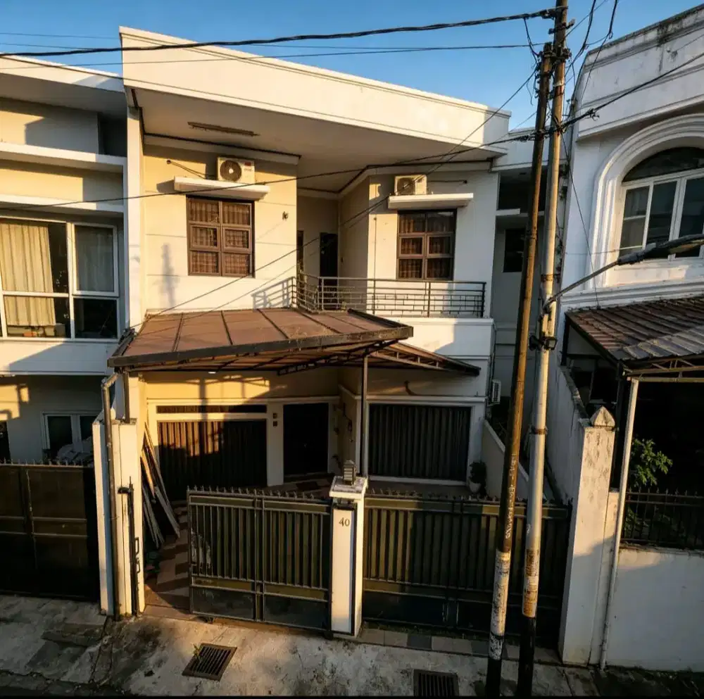 Rumah Tengah Kota Semarang Halmahera Murah strategis