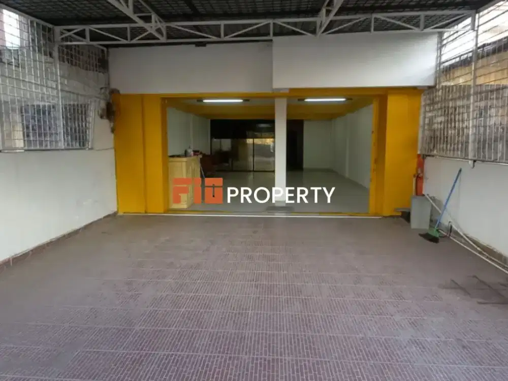DI SEWAKAN RUMAH SIAP HUNI 2 TINGKAT MEDAN PETISAH