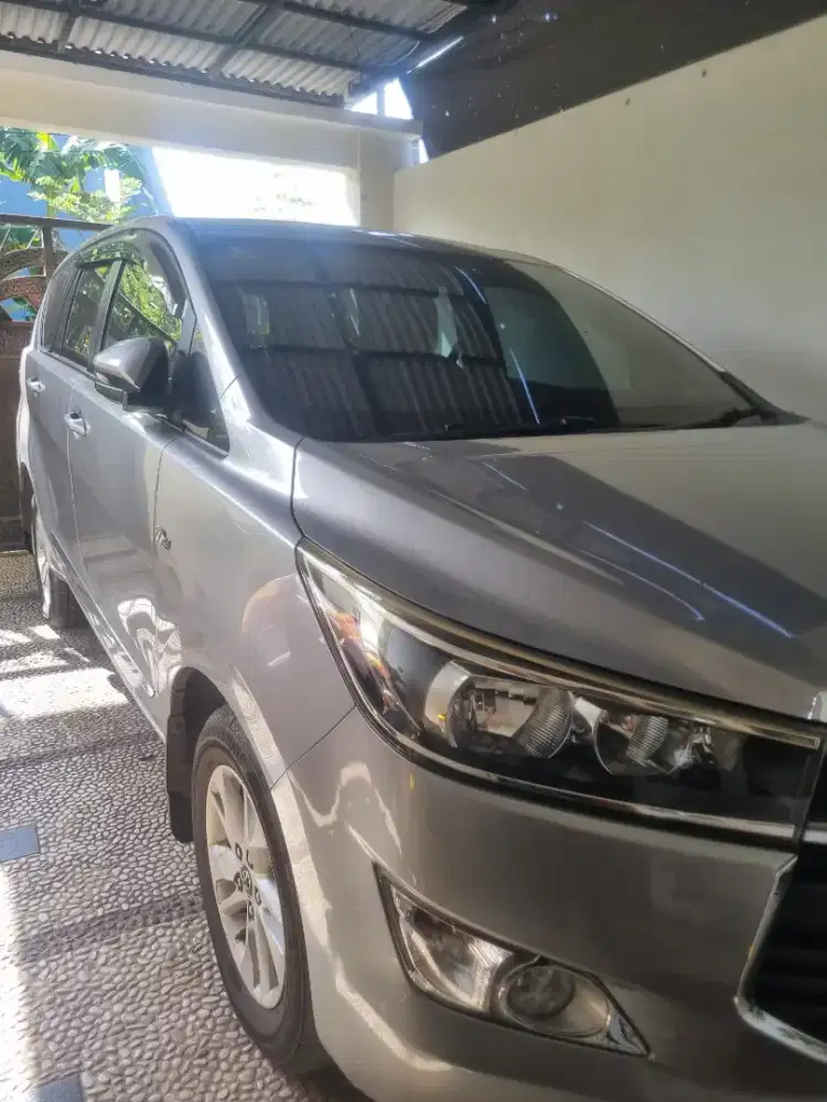 Jual innova reborn A/T 2019 silver metalik