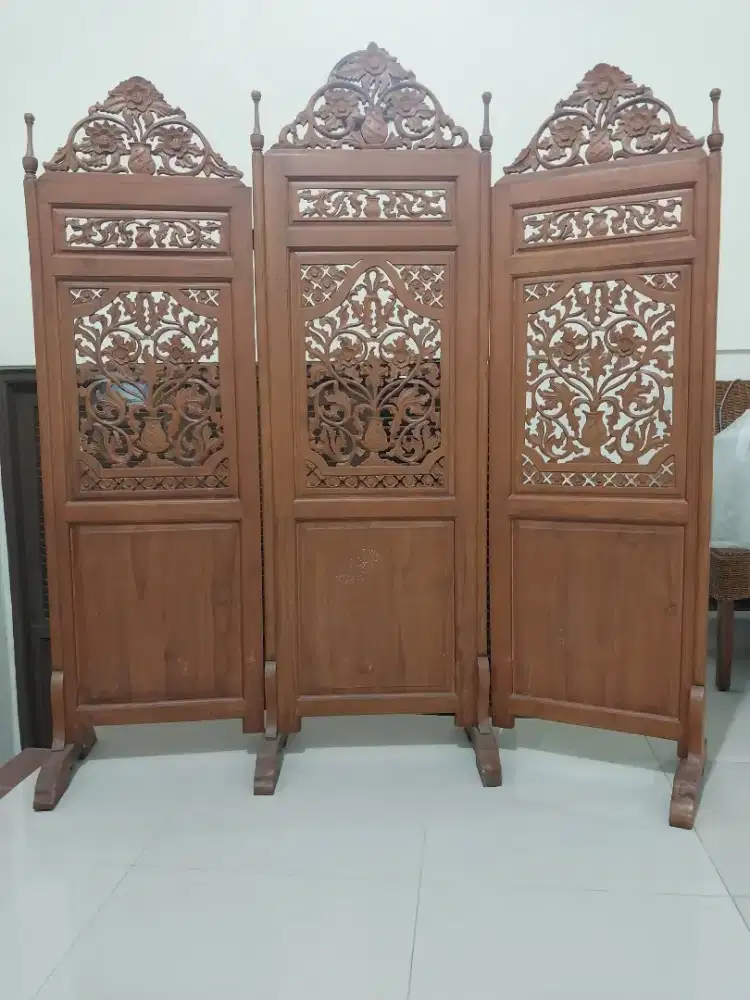 Sketsel/pembatas ruangan kayu jati