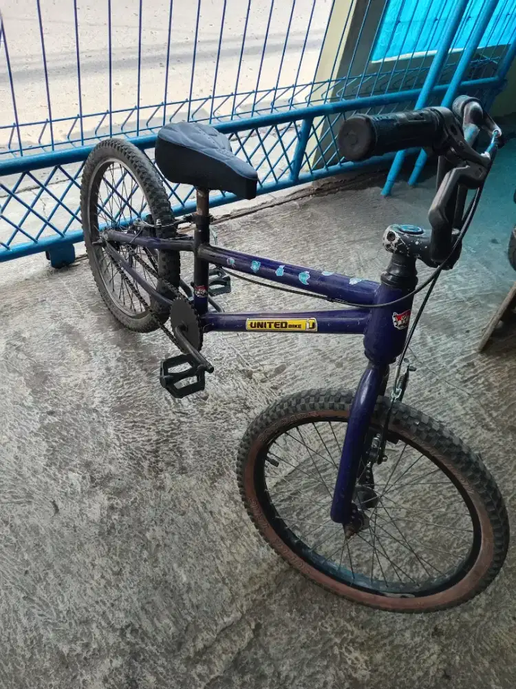 Bmx ukuran 20x175 siap di goez