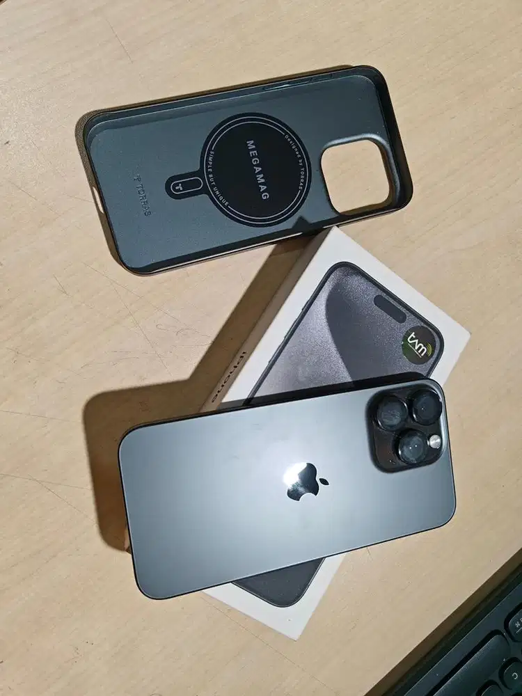 iPhone 15 Pro Max 256 GB Black Titanium Like New