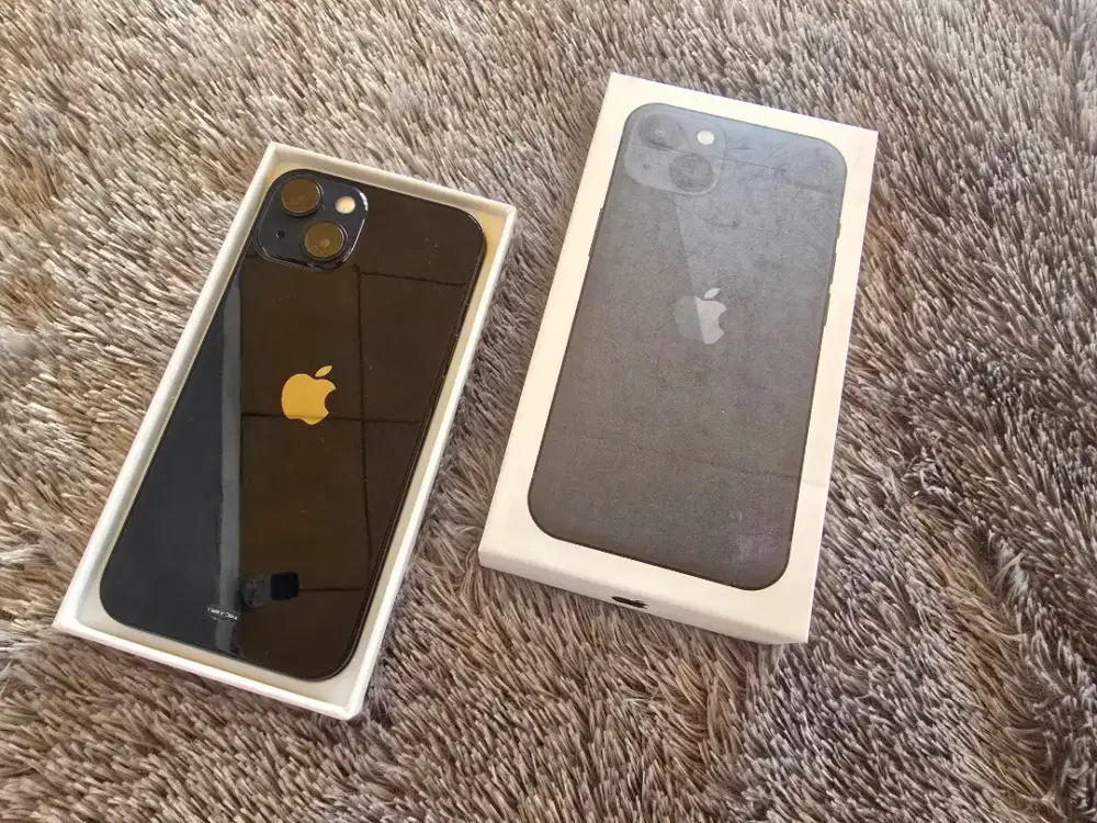 Iphone 13 128Gb Midnight garansi resmi BH 99%