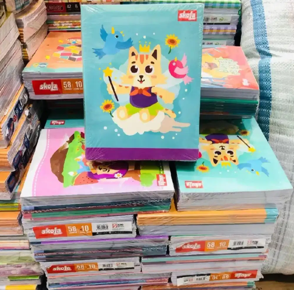 Buku tulis skoLa 58 by SIDU