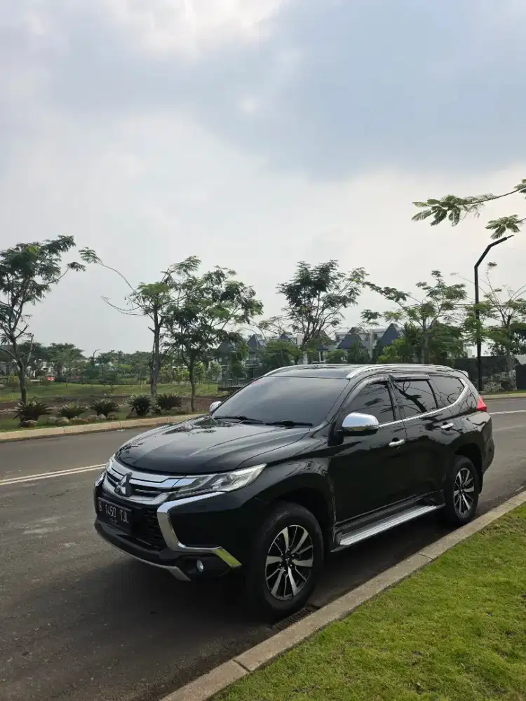 All New Pajero Sport Dakar Black