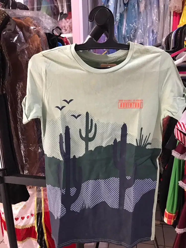 Baju Kaos Lengan Pendek