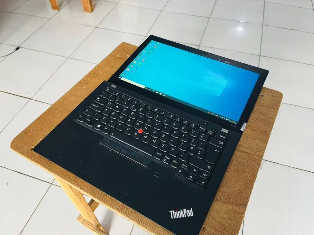 Lenovo Thinkpad i5 gen8 Ram 8gb ssd 256gb garansi 6 bln